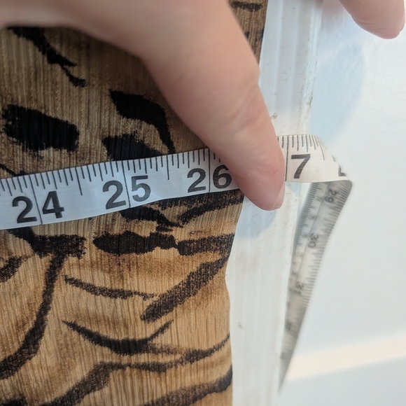 AMANDA SMITH 100% Pure Silk Animal Print Short And Skirt Set Size Large - Picture 13 of 15